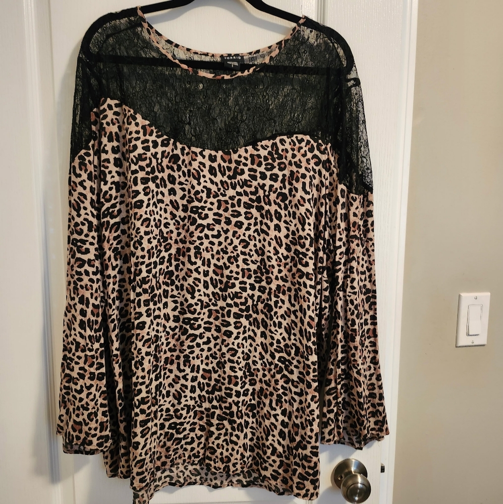 Torrid 5x Leopard Print Lace Top